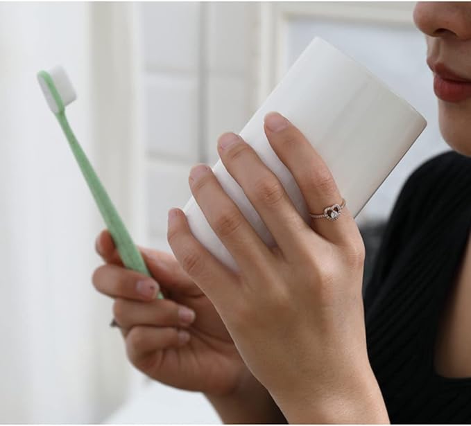 Ceramic mouthwash cup, simple home bathroom wash and brush rack, milk and yogurt breakfast cups. (White-A)