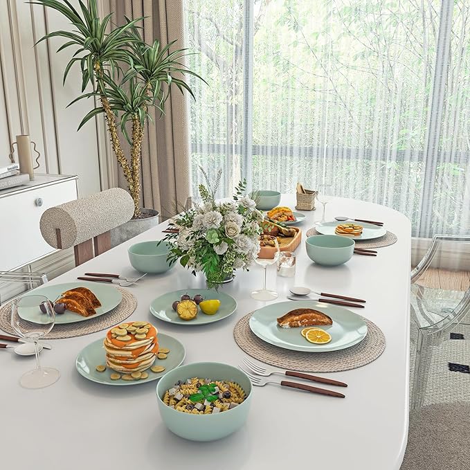 Yoshy 12-Piece Green Bone China Dinnerware with Lightweight Durable Chip Resistant Design Service for 4