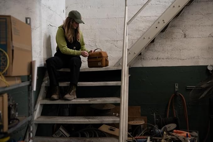 Carhartt 12 Can Two Compartment Lunch Box | Durable, Fully-Insulated Lunch Bag for Women & Men, Large Lunchbox (Port)