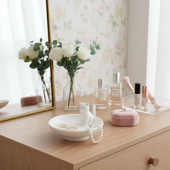 Cat Ring Holder White Room Decor, Cat Jewelry Holder, Ceramic Jewelry Tray Trinket Bowl, Ring Dish Tower Rack for Women,Home Decoration Gift for Mom,Gift for Birthday, Christmas, Halloween