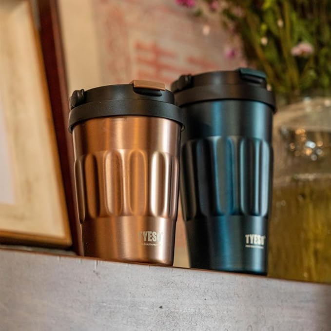 TYESO Stainless Steel Portable Tumbler with Flip Lid,Travel Mug with Concealed Carry Handle, Leakproof Insulated Coffee Cup (GREEN, 17 OZ)