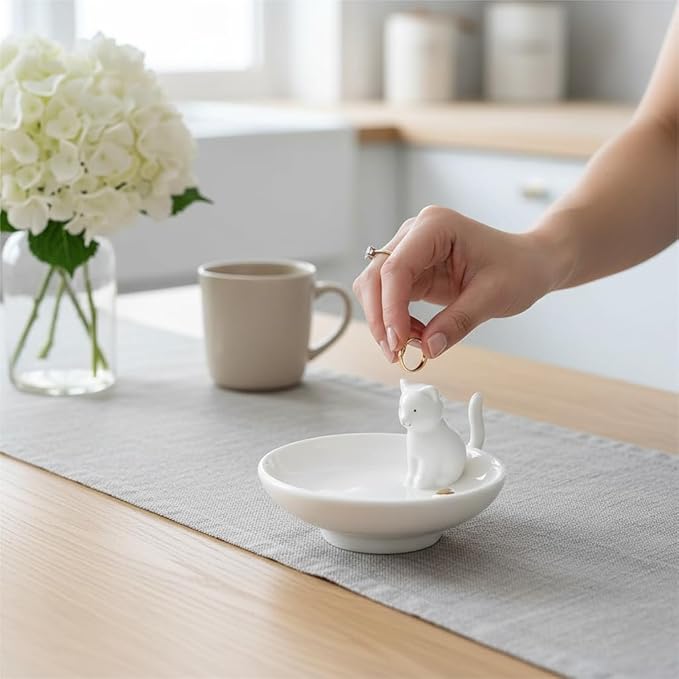 Cat Ring Holder White Room Decor, Cat Jewelry Holder, Ceramic Jewelry Tray Trinket Bowl, Ring Dish Tower Rack for Women,Home Decoration Gift for Mom,Gift for Birthday, Christmas, Halloween