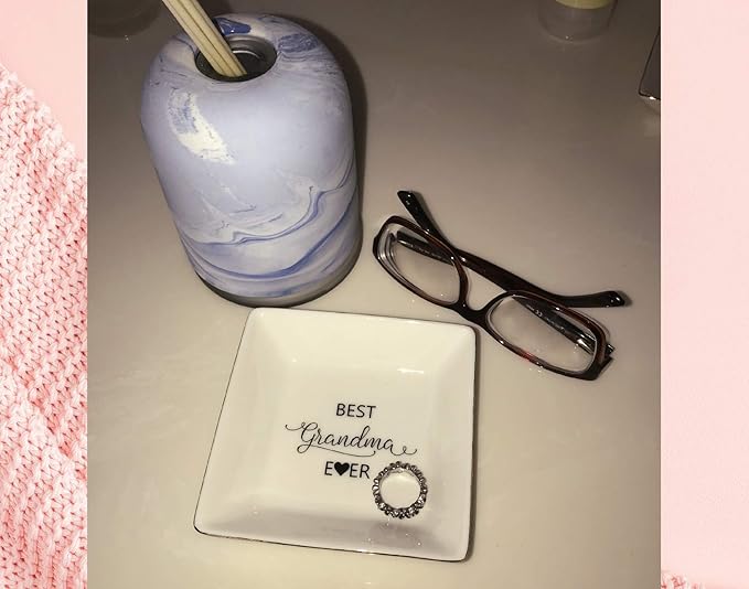 Simply Charmed Best Grandma Ever - Christmas Gift – Ceramic Jewelry Dish, Ring Holder, Trinket Tray – Elegant Birthday Gift for Grandmother