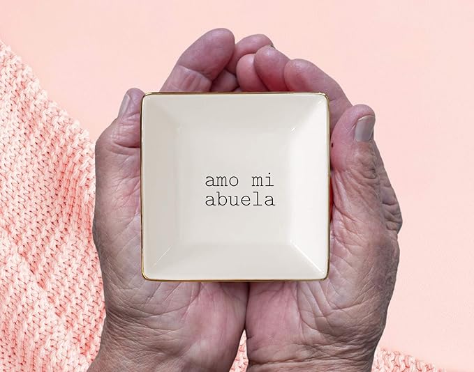Simply Charmed Amo Mi Abuela – Fun Spanish Christmas Gift for Grandmother - Ceramic Jewelry Dish or Ring Holder – Elegant Trinket Tray