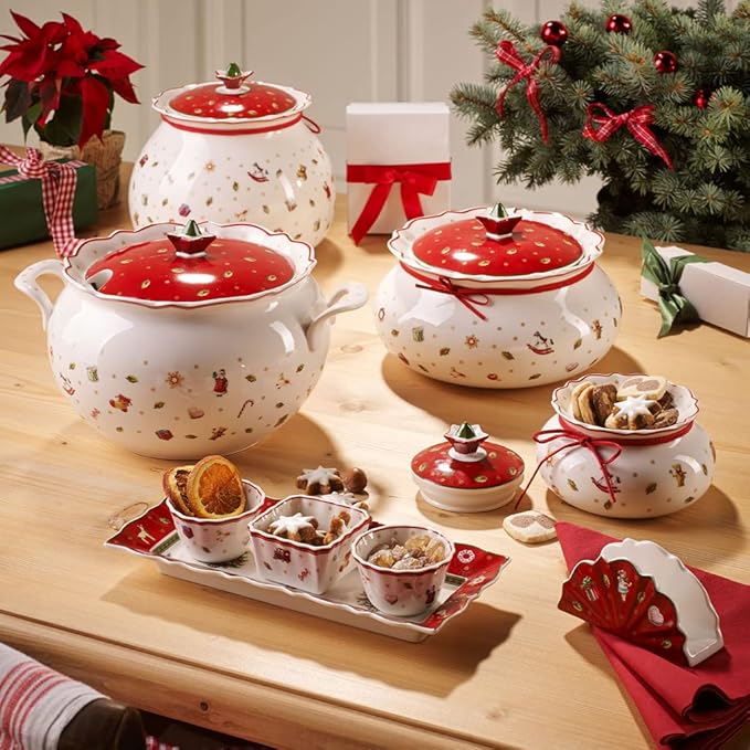 Villeroy & Boch Toy’s Delight Christmas Collection Dip Set, Premium Porcelain, 3 Small Dip Bowls with Presentation Tray, Multicolored