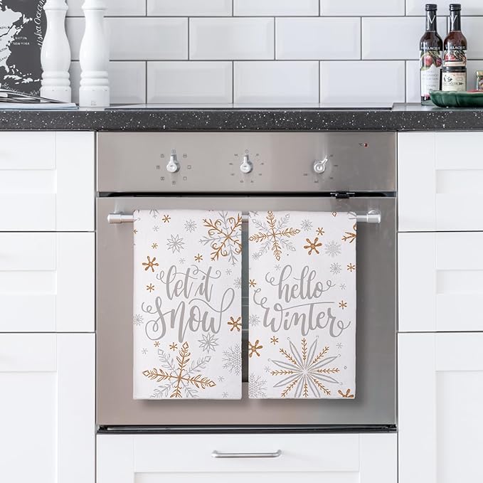 Siilues Christmas Kitchen Towels Set of 2, 18x26 Inch Merry Christmas Dish Towels Hello Winter Christmas Decor Seasonal Winter Christmas Decorations for Home Drying Dishcloth