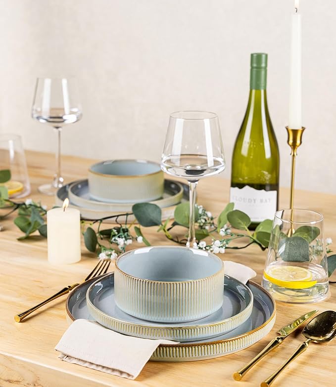 TheTerra Ceramic Dinnerware Sets for 4, 12 Pieces Porcelain Lightweight Speckled Plates and Bowls Sets, Scratch Resistant Dish Set, Oven & Microwave & Dishwasher Safe, Illusion Blue