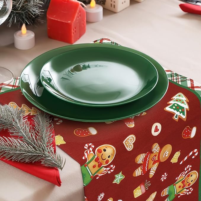 Christmas Gingerbread Napkins, 18×18 Inch Dinner Cloth Napkins Set of 6, Washable Cotton Soft Absorbent Square Table Top Decoration for Dining Kitchen Party Wedding