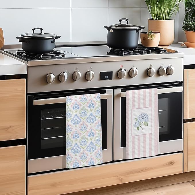 Pink and Blue Grandmillennial Hydrangea Floral Kitchen Dish Towels, Pink Striped Flower Decorative Hand Towels for Bathroom Kitchen, Preppy Floral Bathroom Decor, 16x24 Inch Set of 2