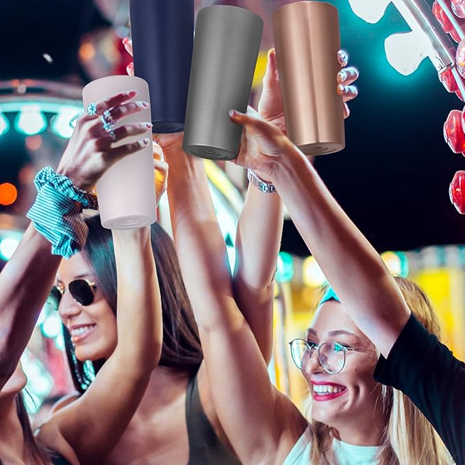 VEGOND 20oz Tumbler Bulk with Lid and Straw 6 Pack, Stainless Steel Vacuum Insulated Tumbler, Double Wall Coffee Cup Travel Mug, River Green