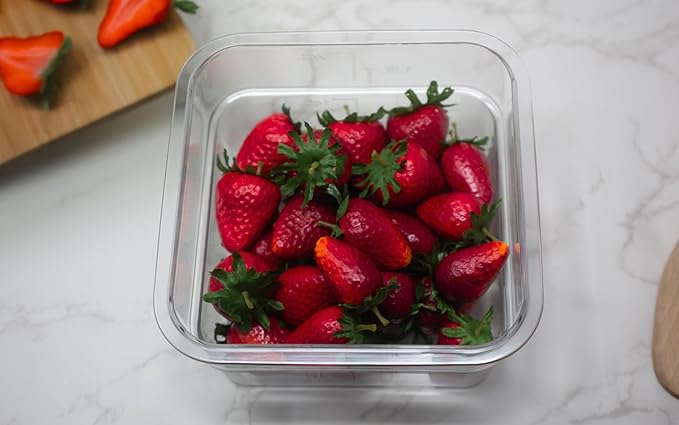 Cambro Food Storage Container - Classic Series Square - 2 QT (Quart) - Commercial Grade for Food Prep (Clear)