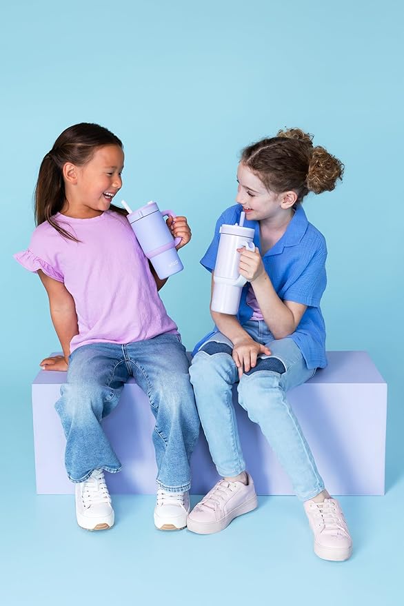 Ello Oasis 18oz Stainless Steel Kids Tumbler with Handle & Retracting Straw, 100% Leakproof, Double-Wall Vacuum Insulated, Kids Water Bottle for School, BPA Free, Dishwasher Safe, Purple Holographic