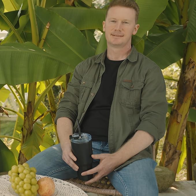 VEGOND 30 oz Insulated Stainless Steel Tumblers with lid and straw Bulk Pack Double Wall Vacuum Coffee Mug with Non-Slip Silicone Base, Sweat Proof Powder Coated Cup for Hot Cold Drinks, Black 8Pack