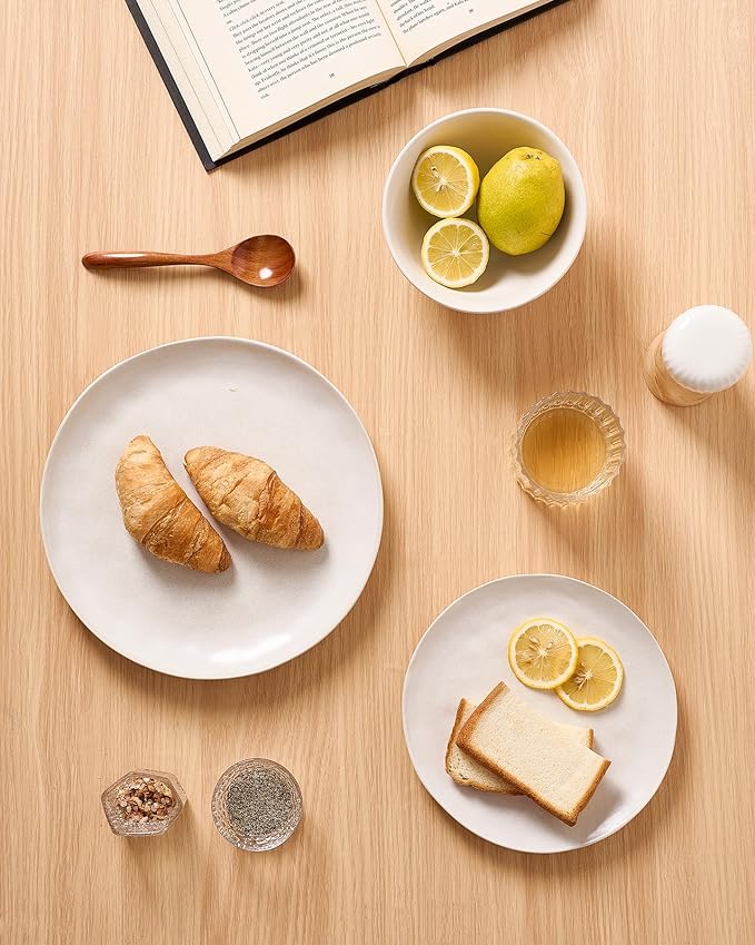 Famiware Dinnerware Sets for 4, Ocean Round 12-Piece Kitchen Plates and Bowls Sets, Microwave and Dishwasher Safe, Scratch Resistant, Matte White