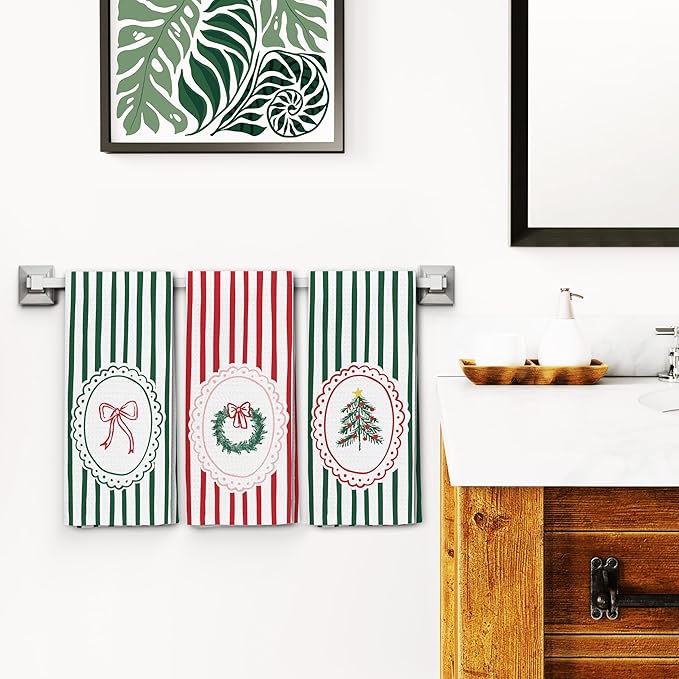 Red and Green Striped Christmas Kitchen Towels Set of 3, Preppy Bow Christmas Dish Tea Towels for Kitchen, Xmas Tree Wreath Decorative Hand Towel for Bathroom, 16x24 Inch
