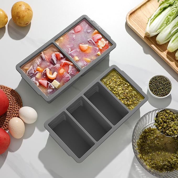 Silicone Freezer Molds for Soup with Lid, 1-Cup & 2-Cup Large Ice Cube Trays Food Storage Containers for Meal Prep, Freeze 250mL/125mL Portions – 2 Pack