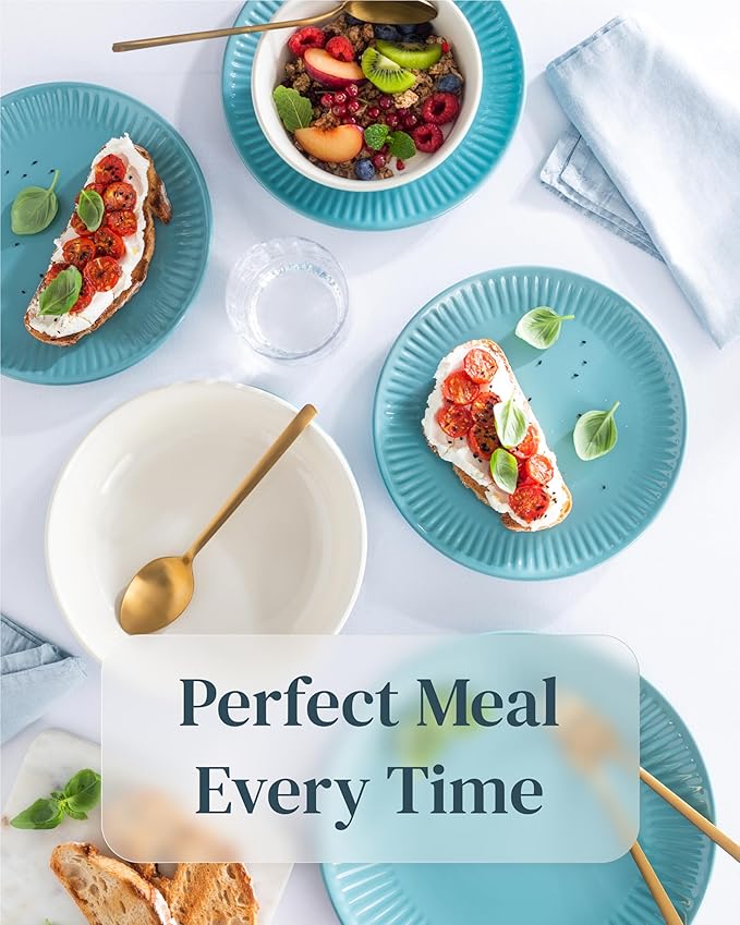 Stoneware Dinnerware Set for 4 People HYGGE 16-Piece - Elegant Scandi Design - Premium Dish Set - Bowl and Plate Set - Tableware for 4 People in a Ribbed Design - Pure Living in Green