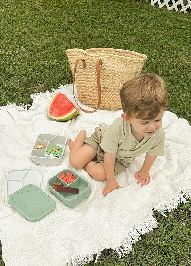 Ullabelle Leak Proof Bento Box Food-Grade Silicone Bento, BPA, Phthalate, Lead, & PVC Free - Bento Lunch Box for Daycare, Kids, & Adults - Leak Resistant Sets With Lids Snack Box Container (Green)