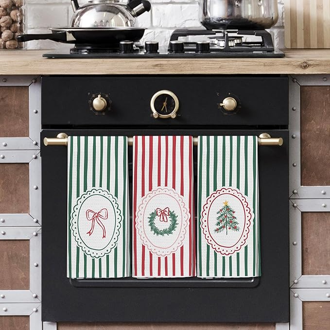 Red and Green Striped Christmas Kitchen Towels Set of 3, Preppy Bow Christmas Dish Tea Towels for Kitchen, Xmas Tree Wreath Decorative Hand Towel for Bathroom, 16x24 Inch