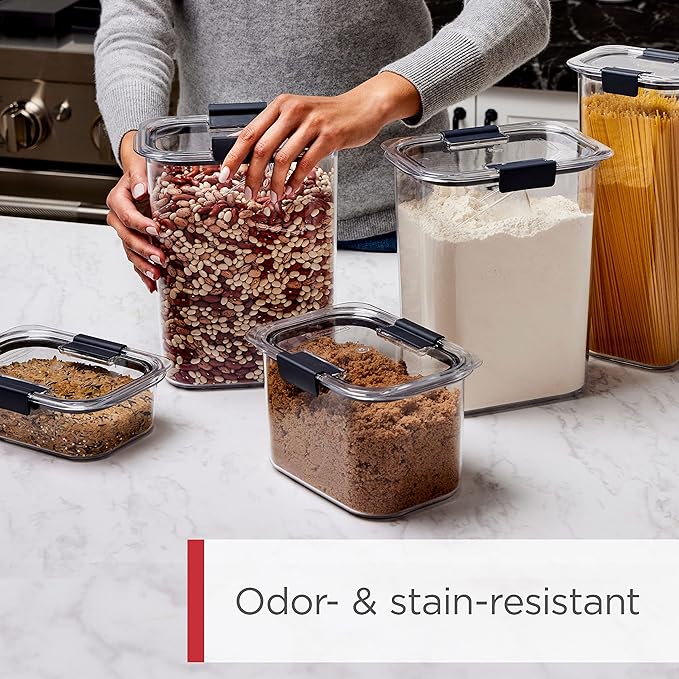 Rubbermaid Brilliance BPA-Free Food Storage Containers with Lids Airtight Kitchen and Pantry Organization Set Includes 3 Containers and Scoops Clear 16 cups